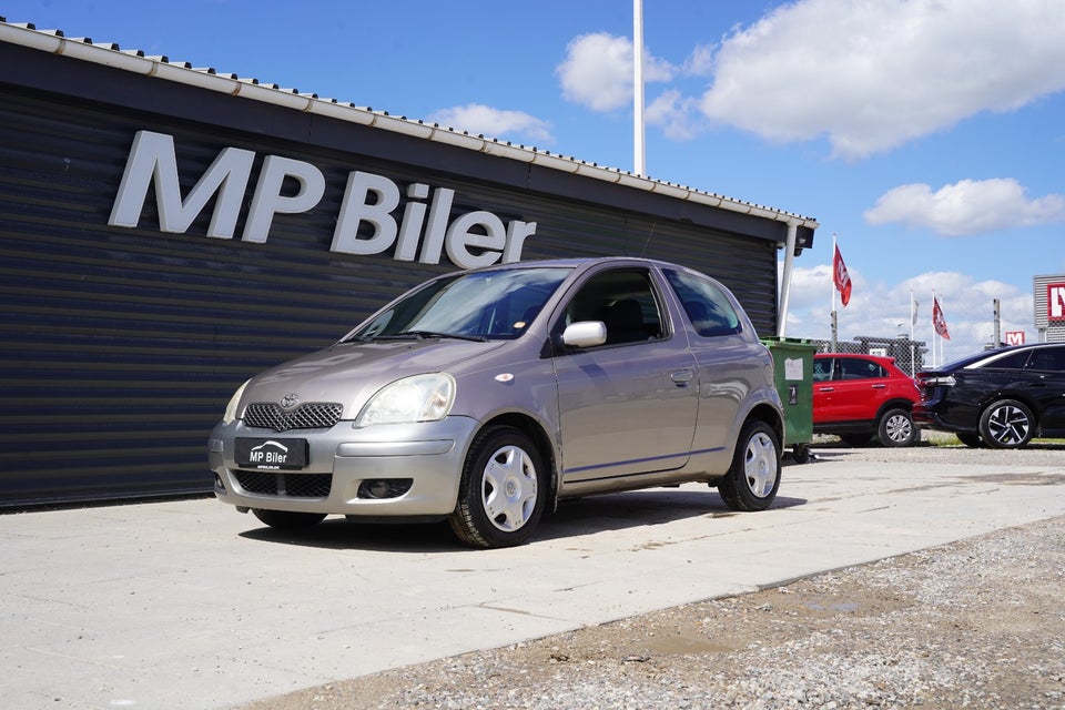 Toyota Yaris 1,3 Luna 3d