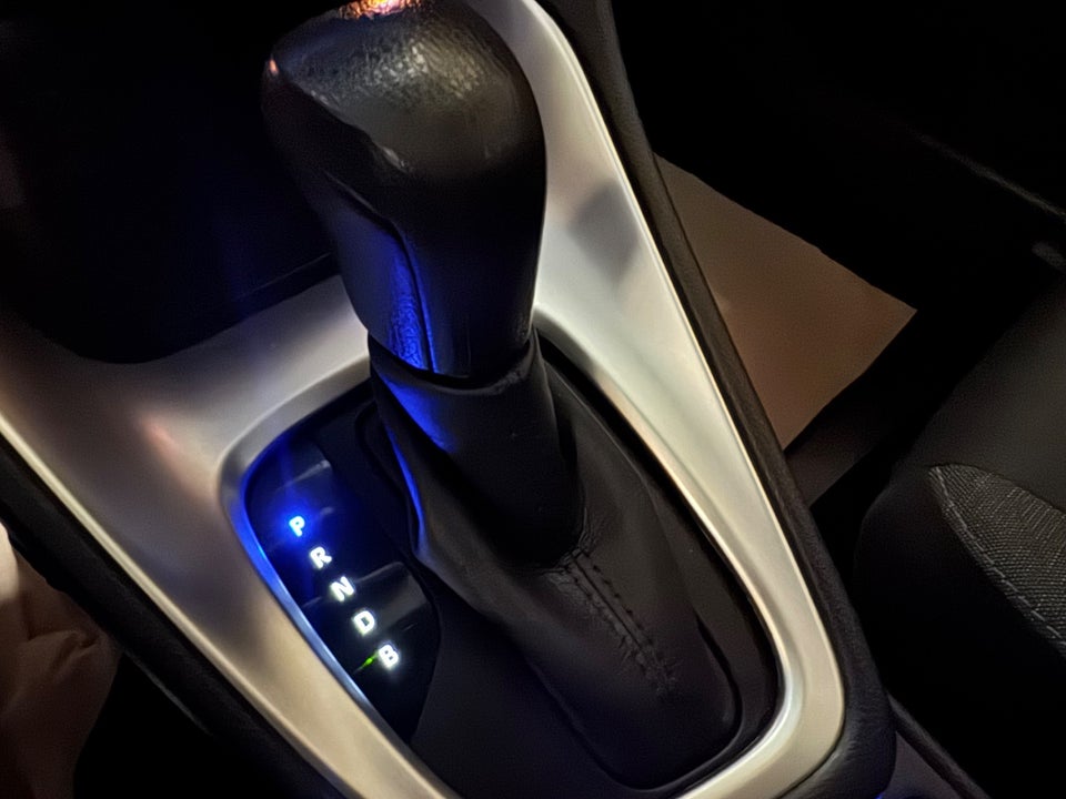 Toyota Yaris 1,5 Hybrid H1 e-CVT 5d