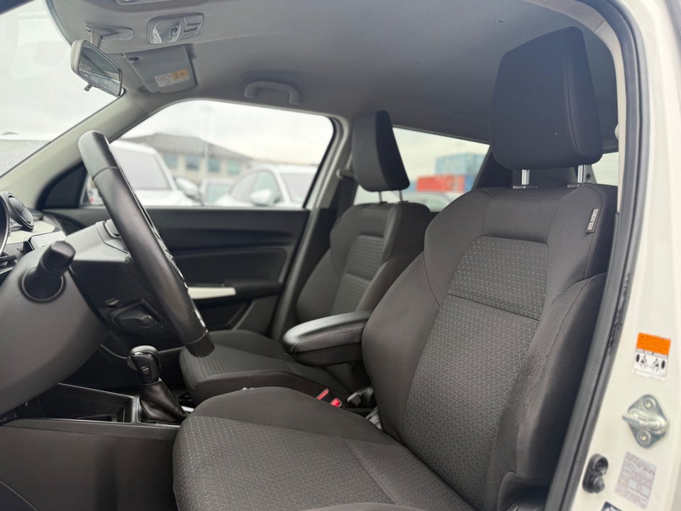 Suzuki Swift 1,2 Dualjet Action CVT 5d