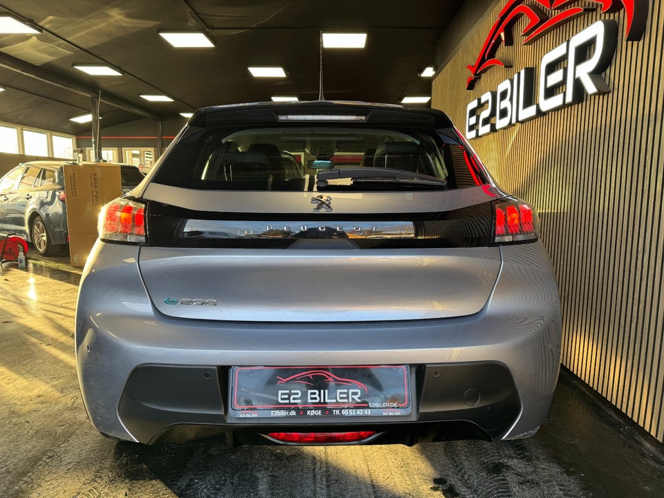 Peugeot e-208 50 Active 5d