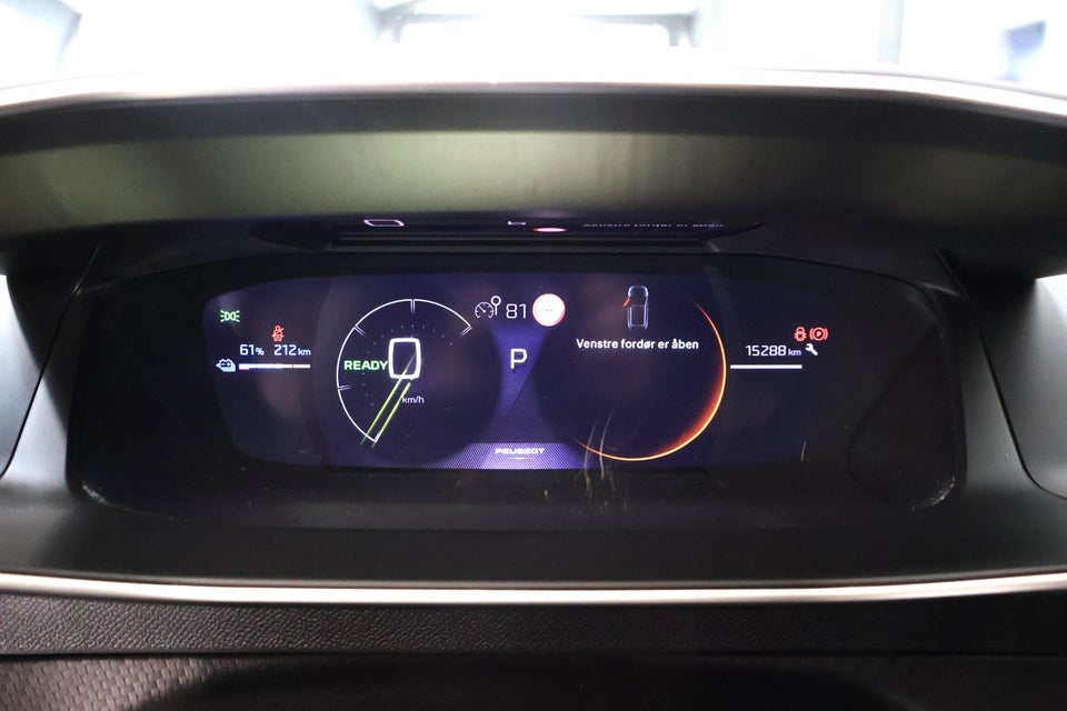 Peugeot e-208 54 GT 5d