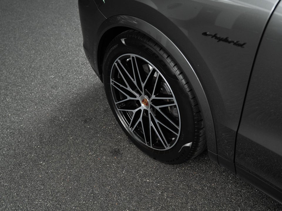 Porsche Cayenne 3,0 E-Hybrid Tiptr. 5d