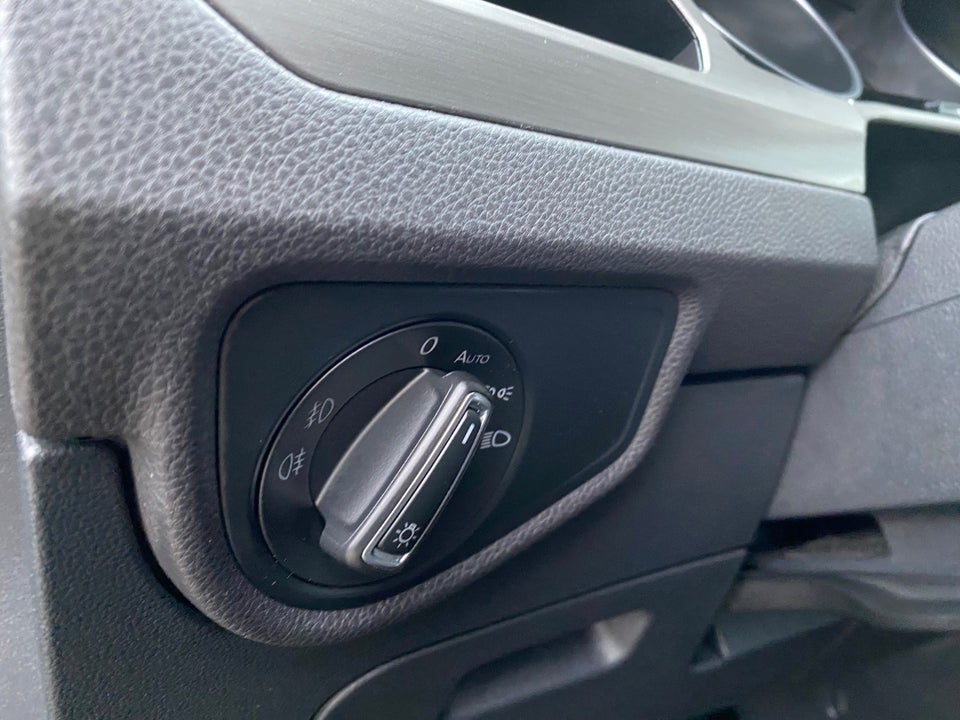 VW Touran 2,0 TDi 115 Comfortline DSG Van 5d