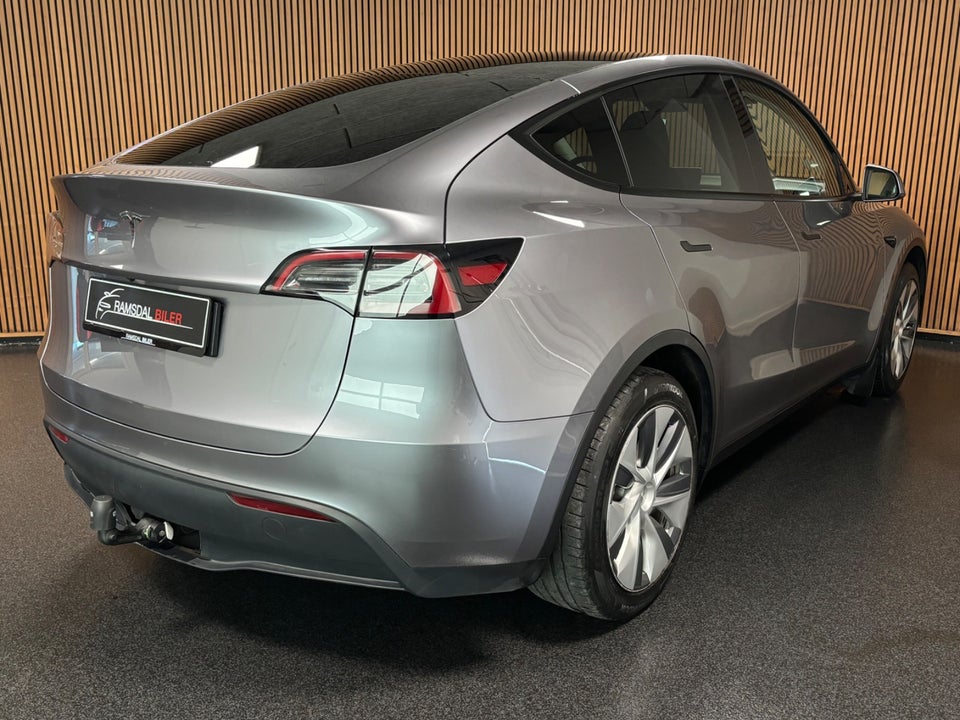 Tesla Model Y Long Range RWD 5d