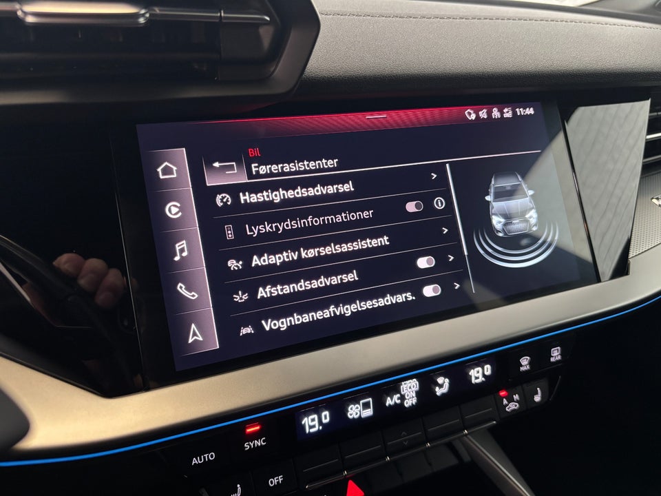 Audi A3 40 TFSi e S-line Sportback S-tr. 5d