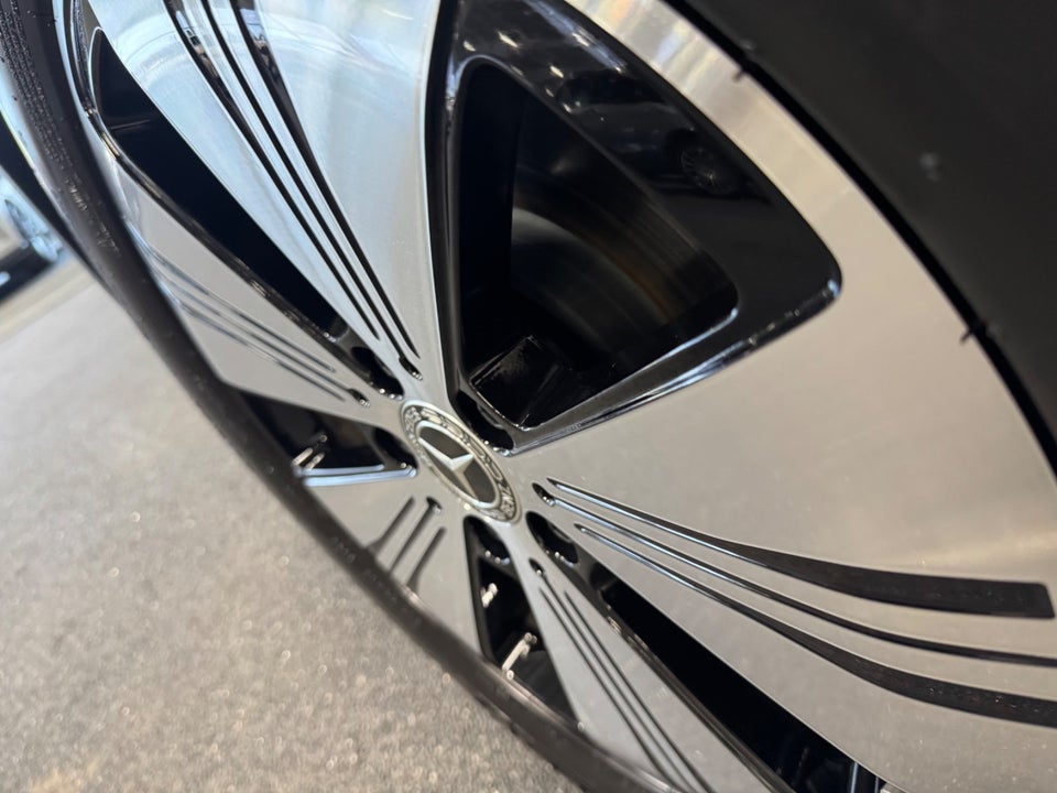 Mercedes EQA300 Progressive 4Matic 5d