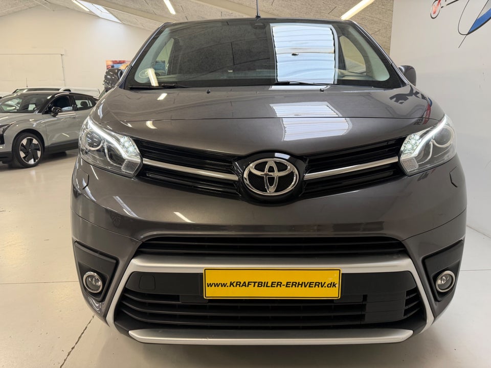 Toyota ProAce 2,0 D 177 Long Comfort Master aut. 5d