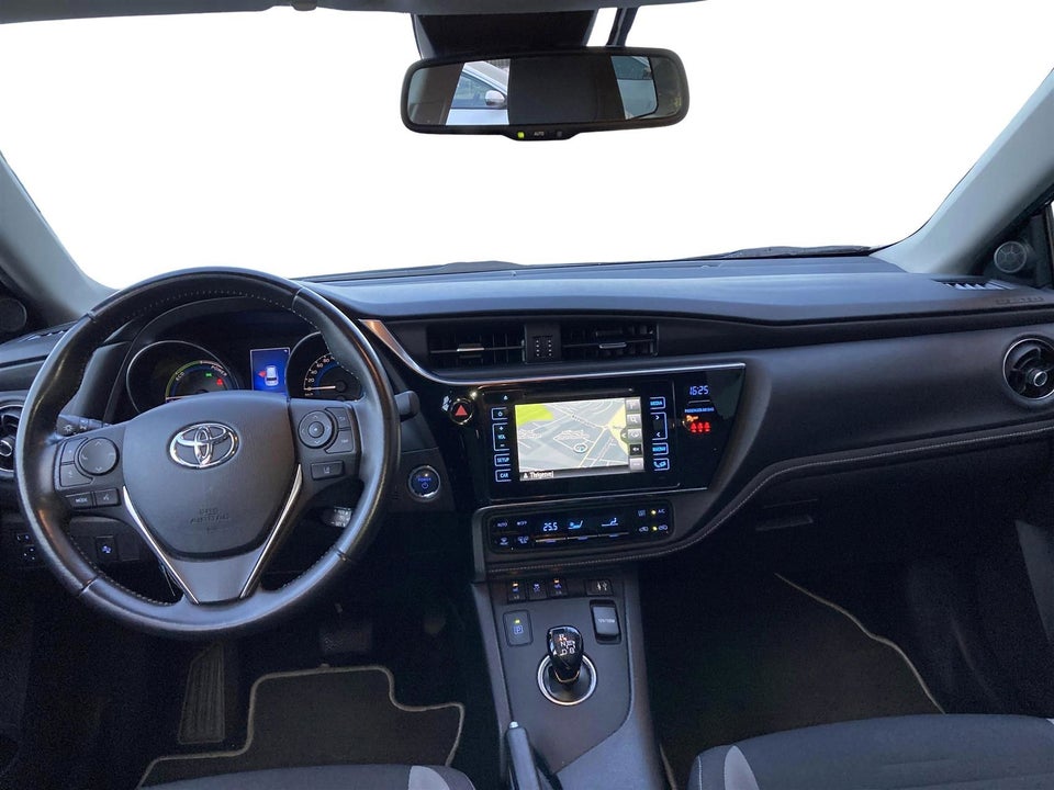 Toyota Auris 1,8 Hybrid H2 Comfort Touring Sports CVT 5d