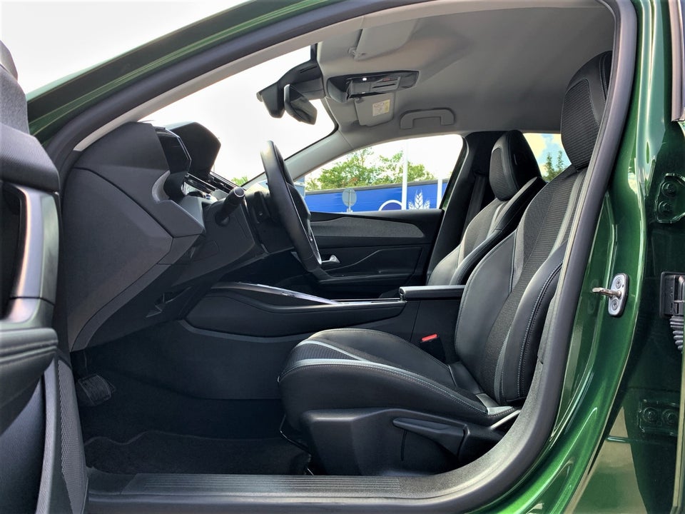 Peugeot 308 1,6 Hybrid First Selection+ EAT8 5d