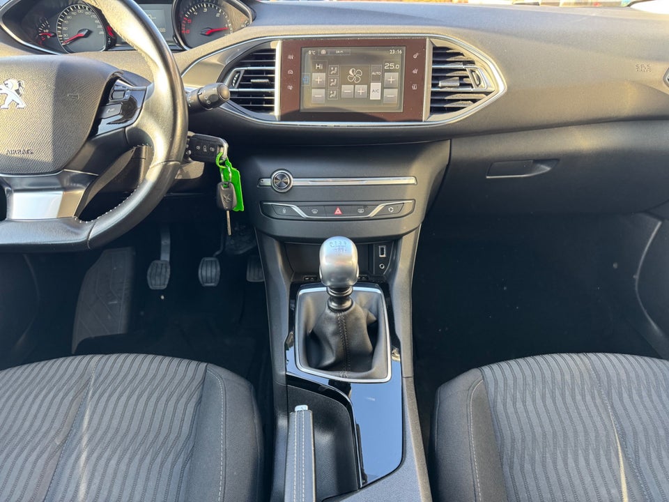 Peugeot 308 1,6 BlueHDi 120 Active 5d