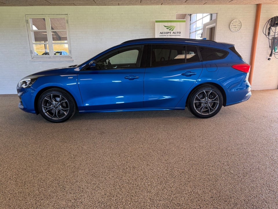Ford Focus 1,5 EcoBlue ST-Line Business stc. 5d