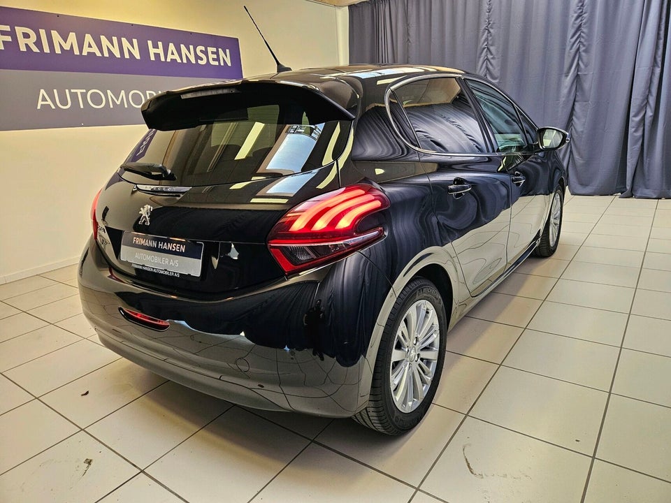 Peugeot 208 1,5 BlueHDi 100 Prestige Sky 5d