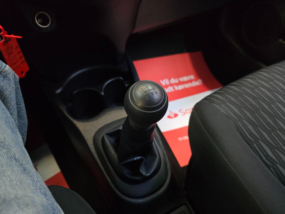 Toyota Yaris 1,0 VVT-i T1 5d