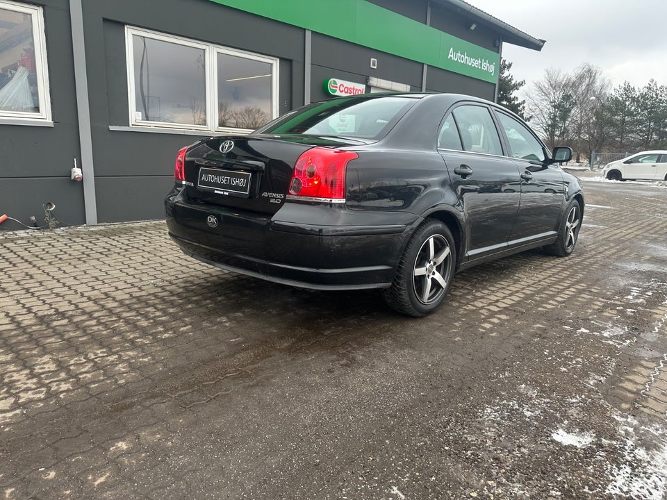 Toyota Avensis 2,0 Sol 4d