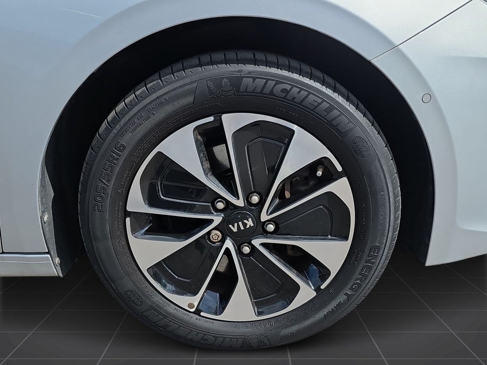 Kia Ceed 1,6 PHEV Upgrade+ SW DCT 5d