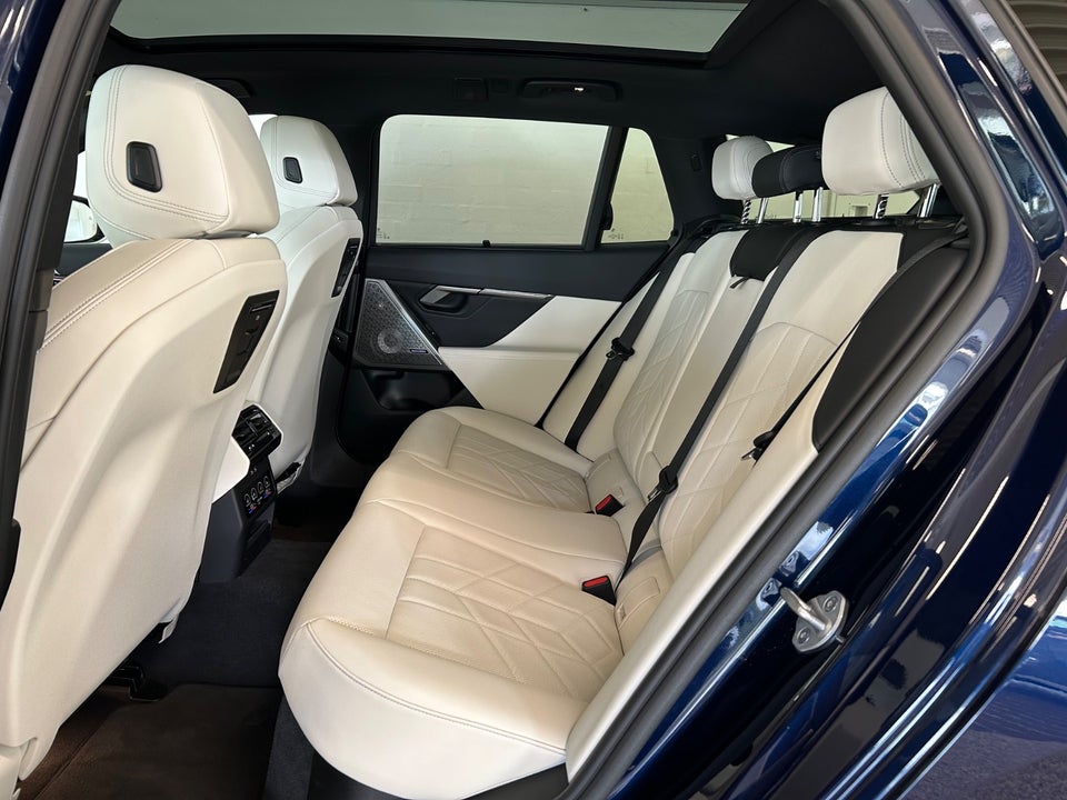 BMW i5 eDrive40 Touring Fully Charged M-Sport 5d