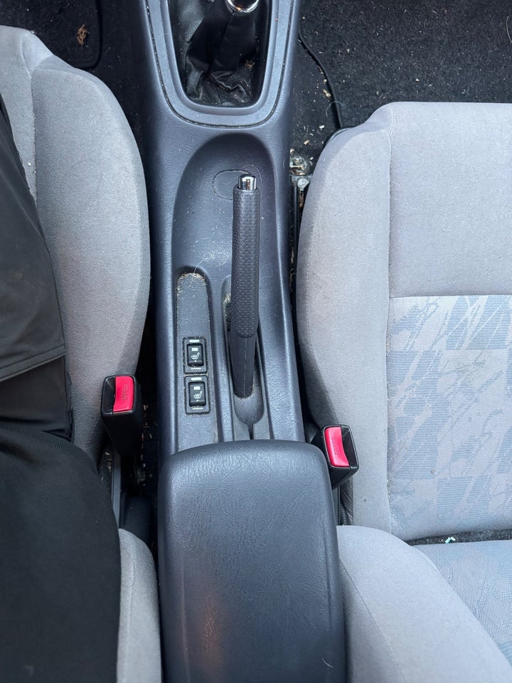 Nissan Almera 1,5 Comfort 5d