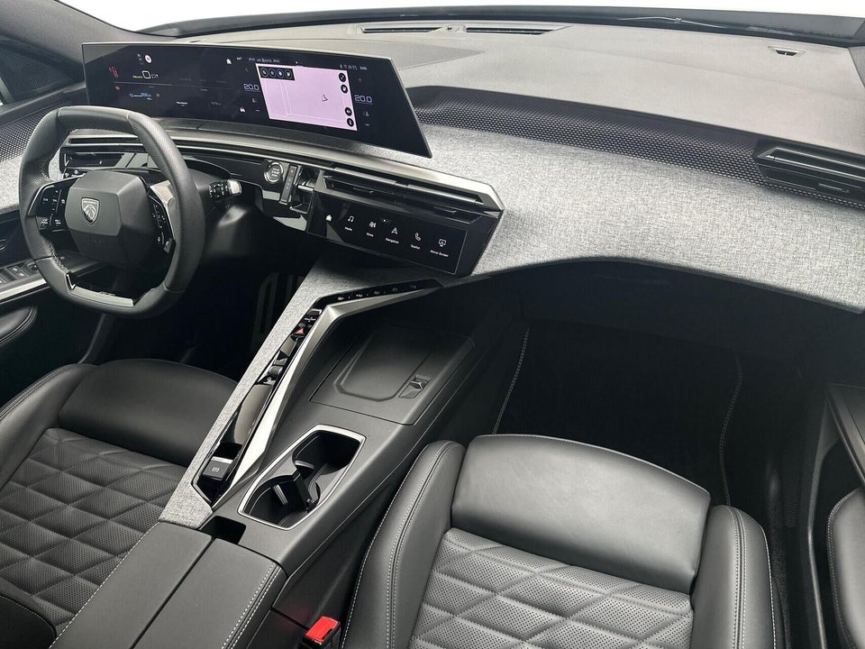 Peugeot e-5008 77 GT Pack AWD 7prs 5d