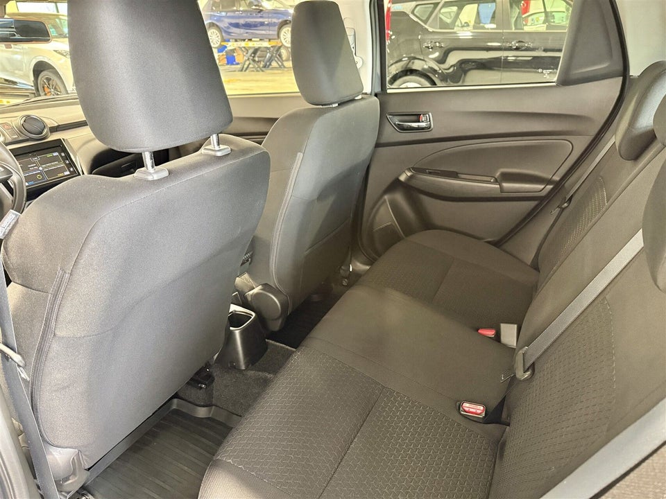 Suzuki Swift 1,2 mHybrid Exclusive CVT 5d