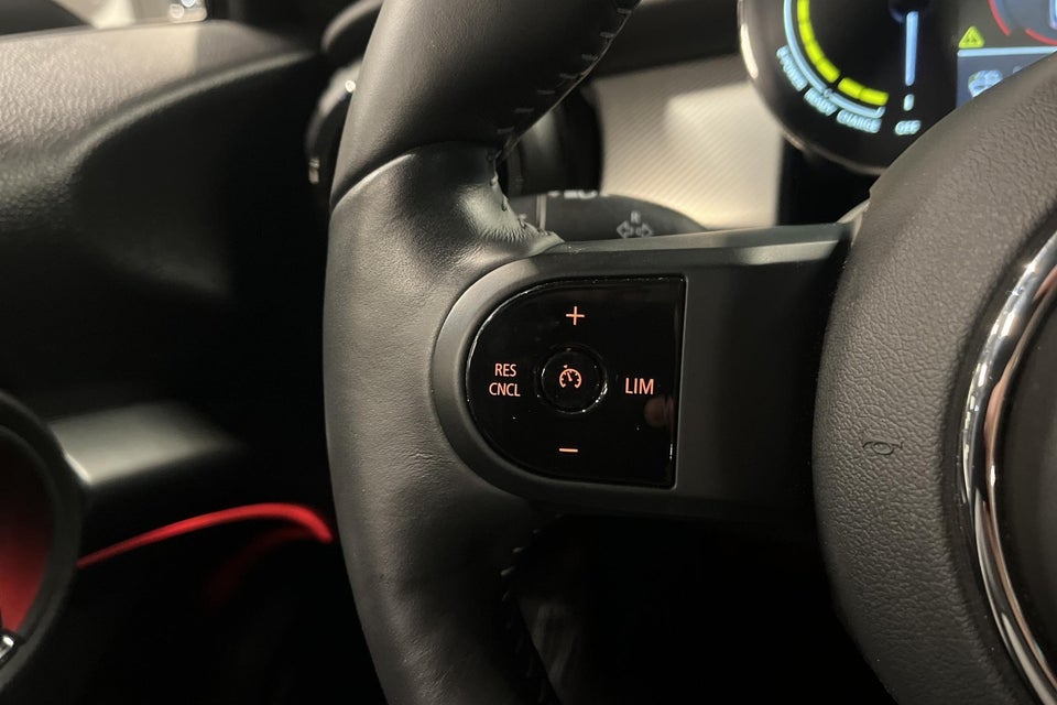 MINI Cooper SE Maximise 3d