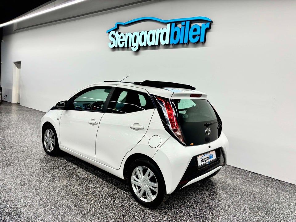 Toyota Aygo 1,0 VVT-i x-sky 5d