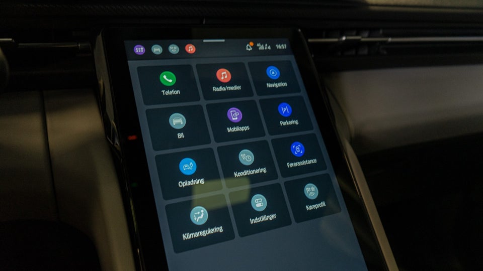 Ford Explorer 77 Premium Extended Range 5d