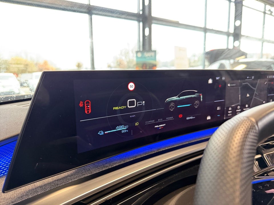 Peugeot e-3008 77 GT Pack 5d