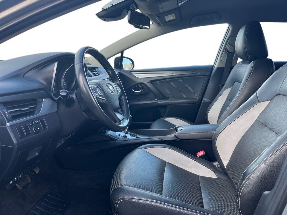 Toyota Avensis 1,8 VVT-i T2 Premium Touring Sports MDS 5d