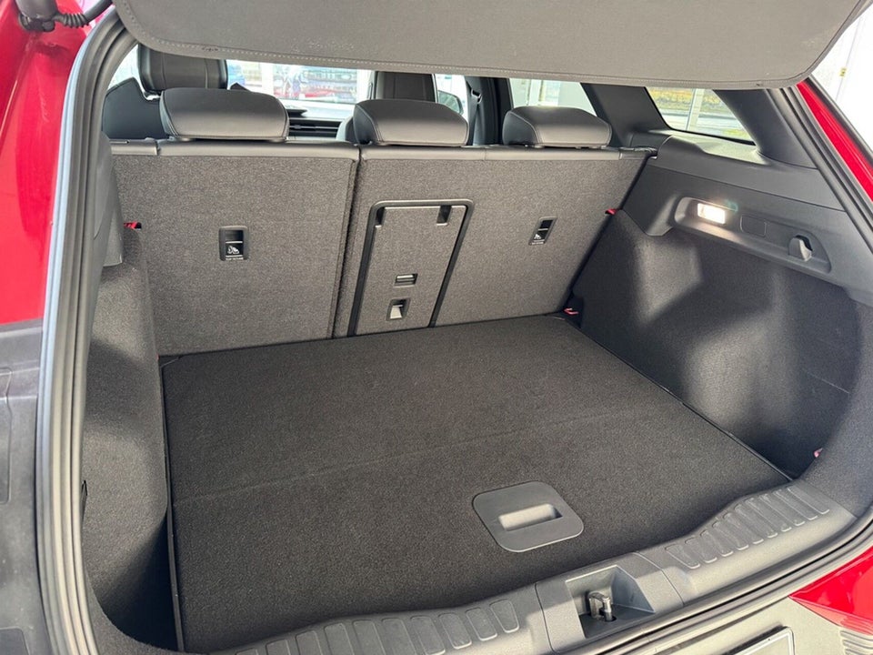 Ford Explorer 84 Select Extended Range AWD 5d