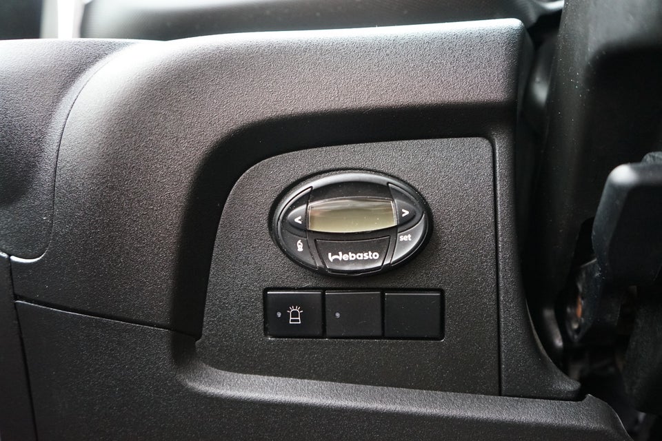 Iveco Daily 2,3 35S14 4100mm Lad 2d