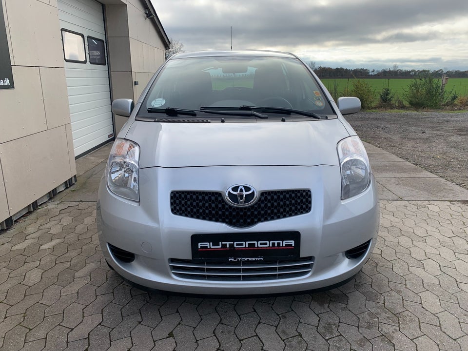 Toyota Yaris 1,3 Luna 5d