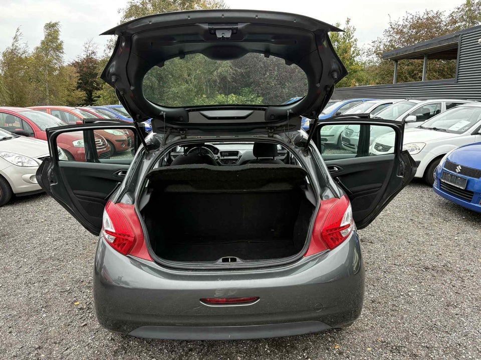 Peugeot 208 1,0 VTi Access 5d