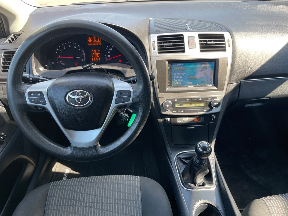 Toyota Avensis 1,6 VVT-i T1 4d