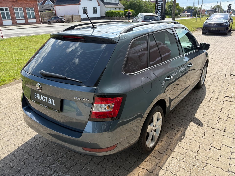 Skoda Fabia 1,0 TSi 110 Style Combi DSG 5d