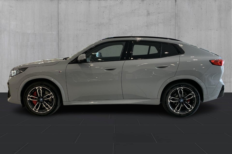 BMW iX2 eDrive20 M-Sport Pro 5d
