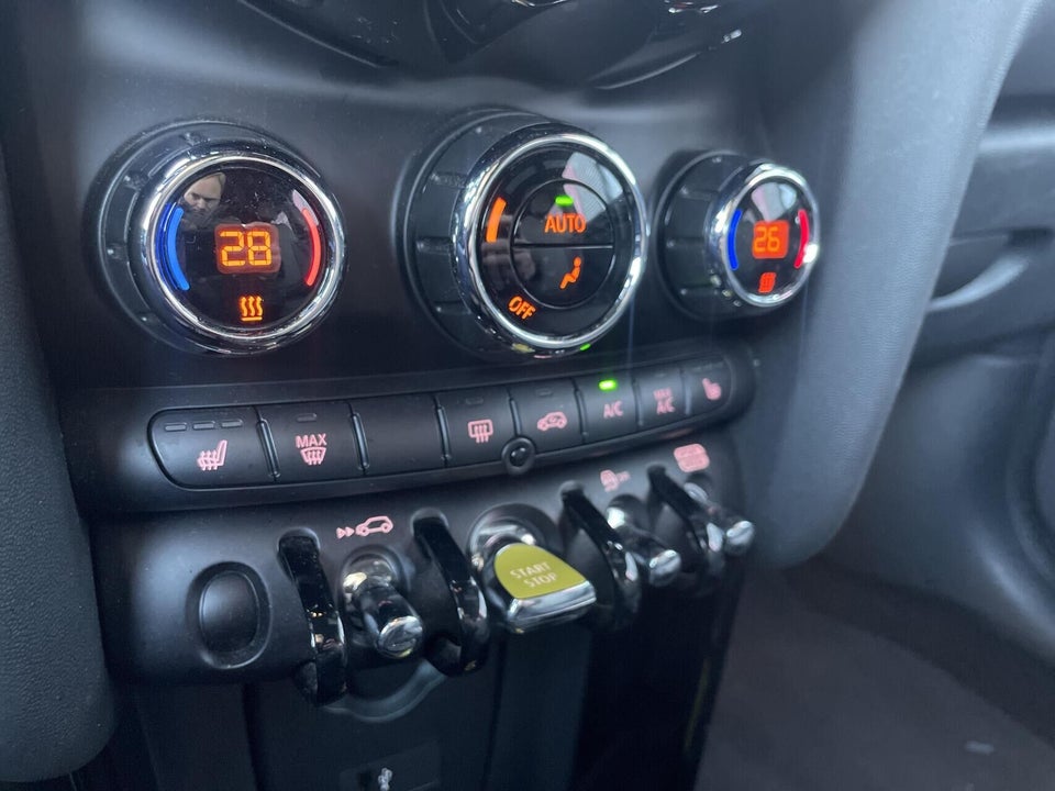 MINI Cooper SE Classic Trim 3d