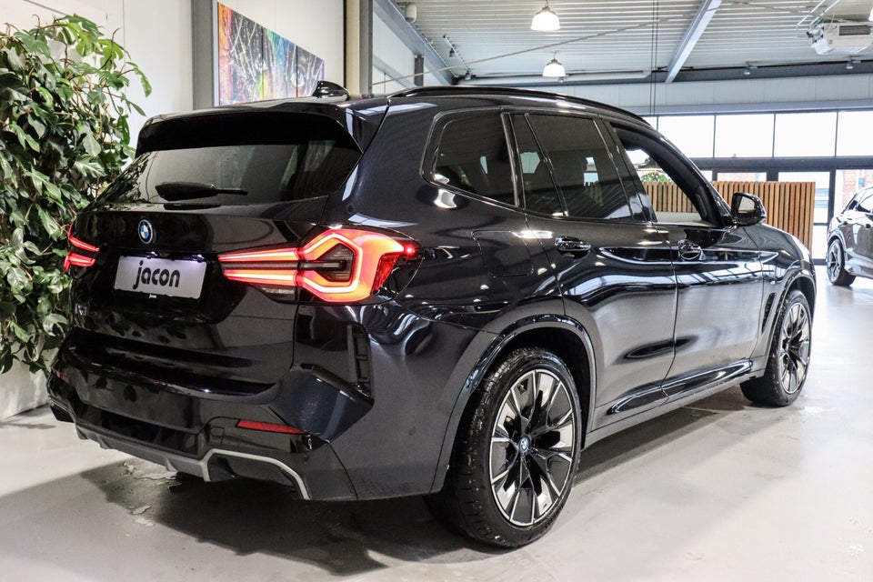 BMW iX3 Charged Plus M-Sport 5d