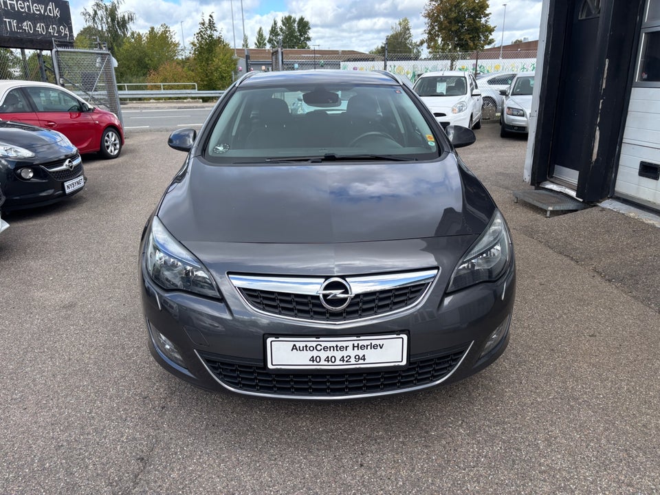 Opel Astra 1,4 T 140 Sport Sports Tourer 5d