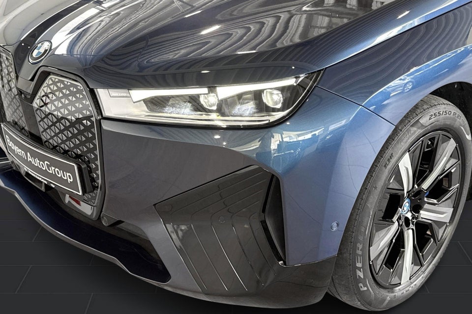 BMW iX xDrive40 5d