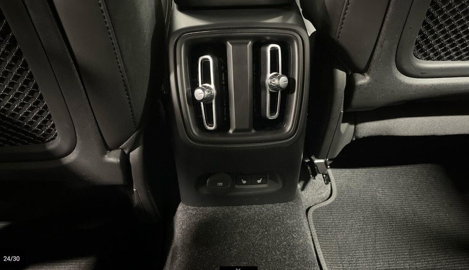 Volvo XC40 ReCharge Extended Range Core 5d