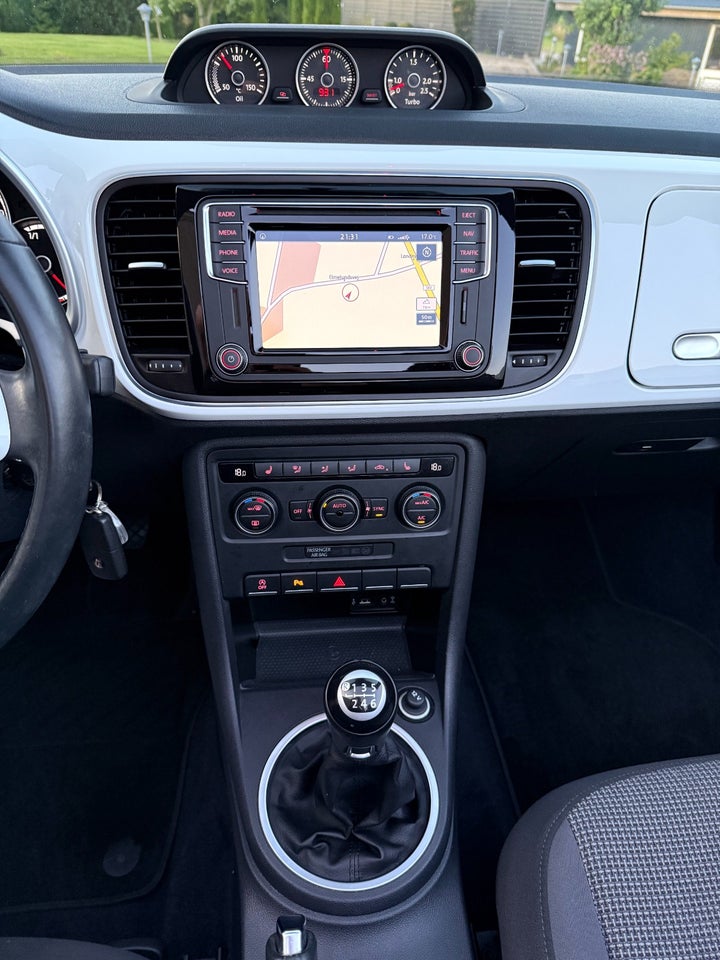 VW The Beetle 1,2 TSi 105 Design Cabriolet 2d