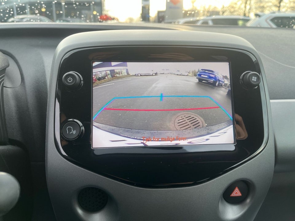 Toyota Aygo 1,0 VVT-i x-press 5d