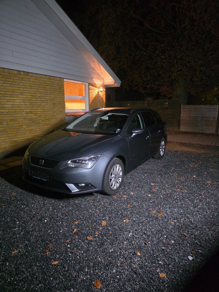 Seat Leon 1,6 TDi 110 Style Barcelona ST 5d