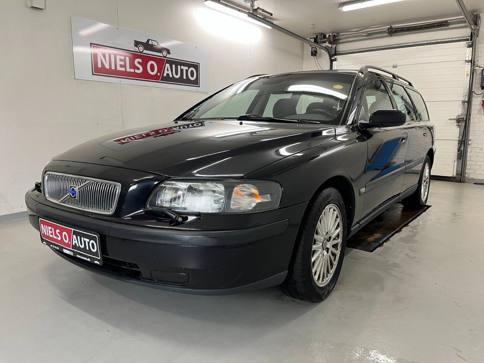 Volvo V70 2,4 140 Business 5d