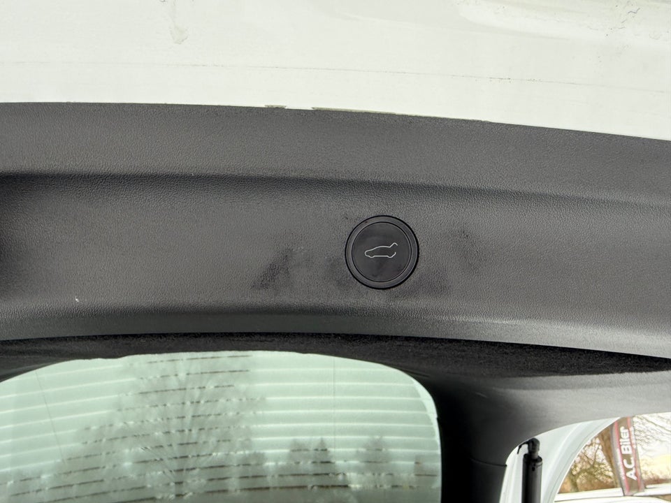 Tesla Model Y Long Range RWD 5d