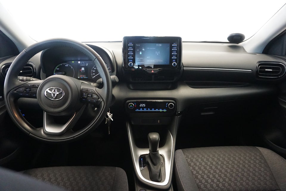 Toyota Yaris 1,5 Hybrid Essential Comfort e-CVT 5d