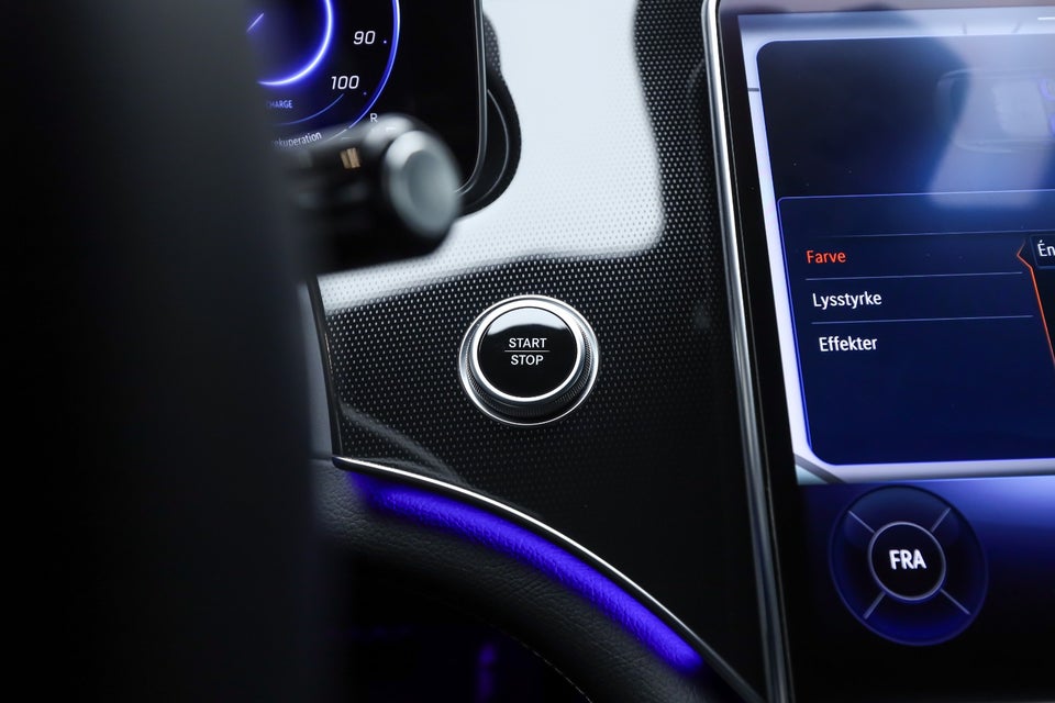 Mercedes EQE350 Electric Art 4d