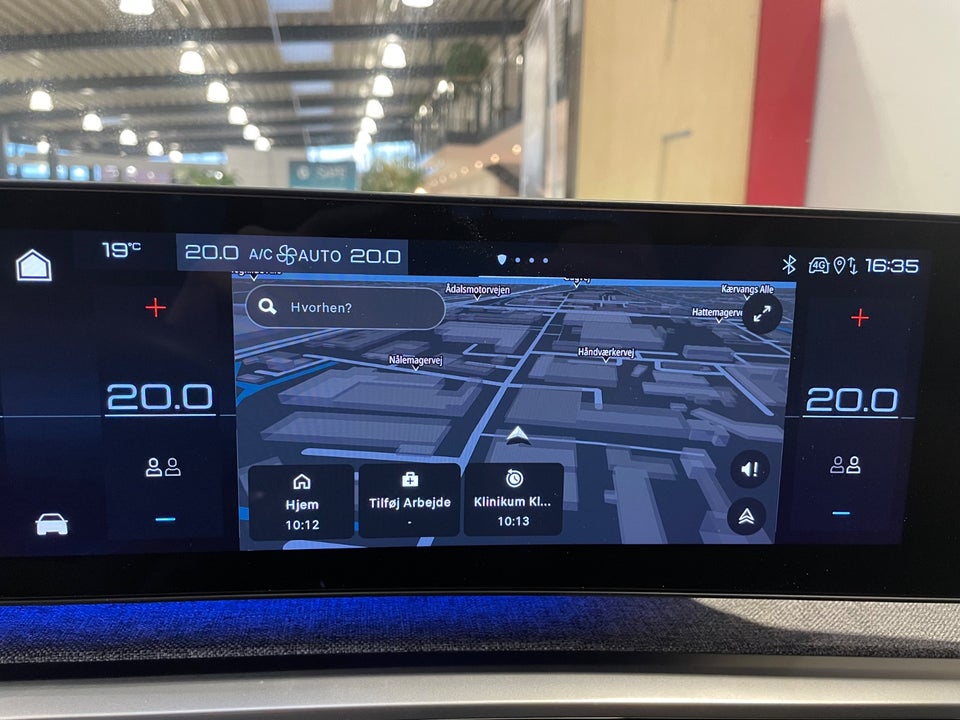 Peugeot e-3008 77 GT Pack 5d