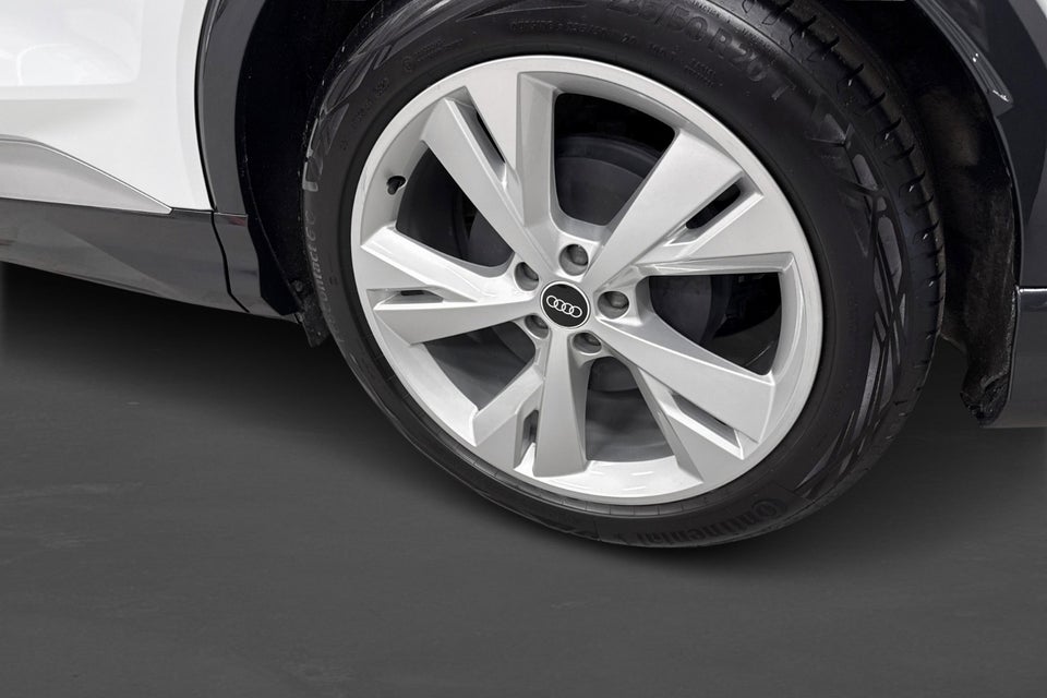 Audi Q4 e-tron 40  5d