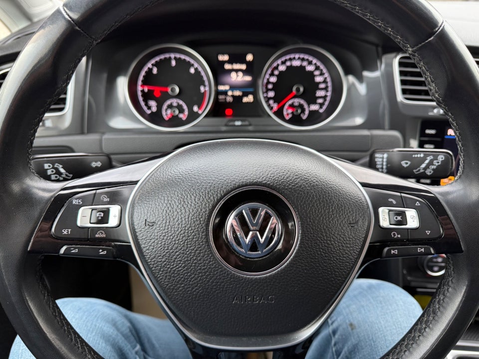 VW Golf VII 1,6 TDi 115 Comfortline Variant 5d